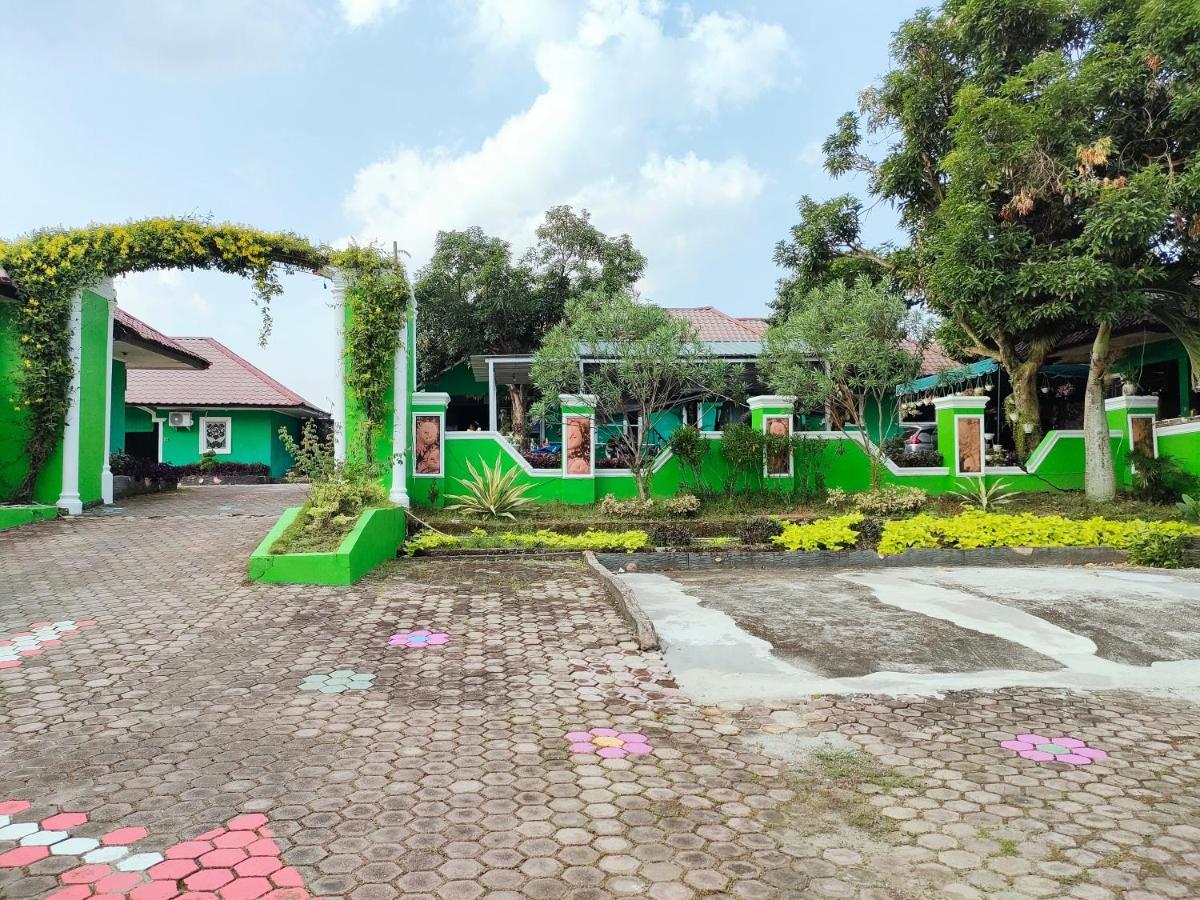 Bukit Sentabi Penembahen * Medan